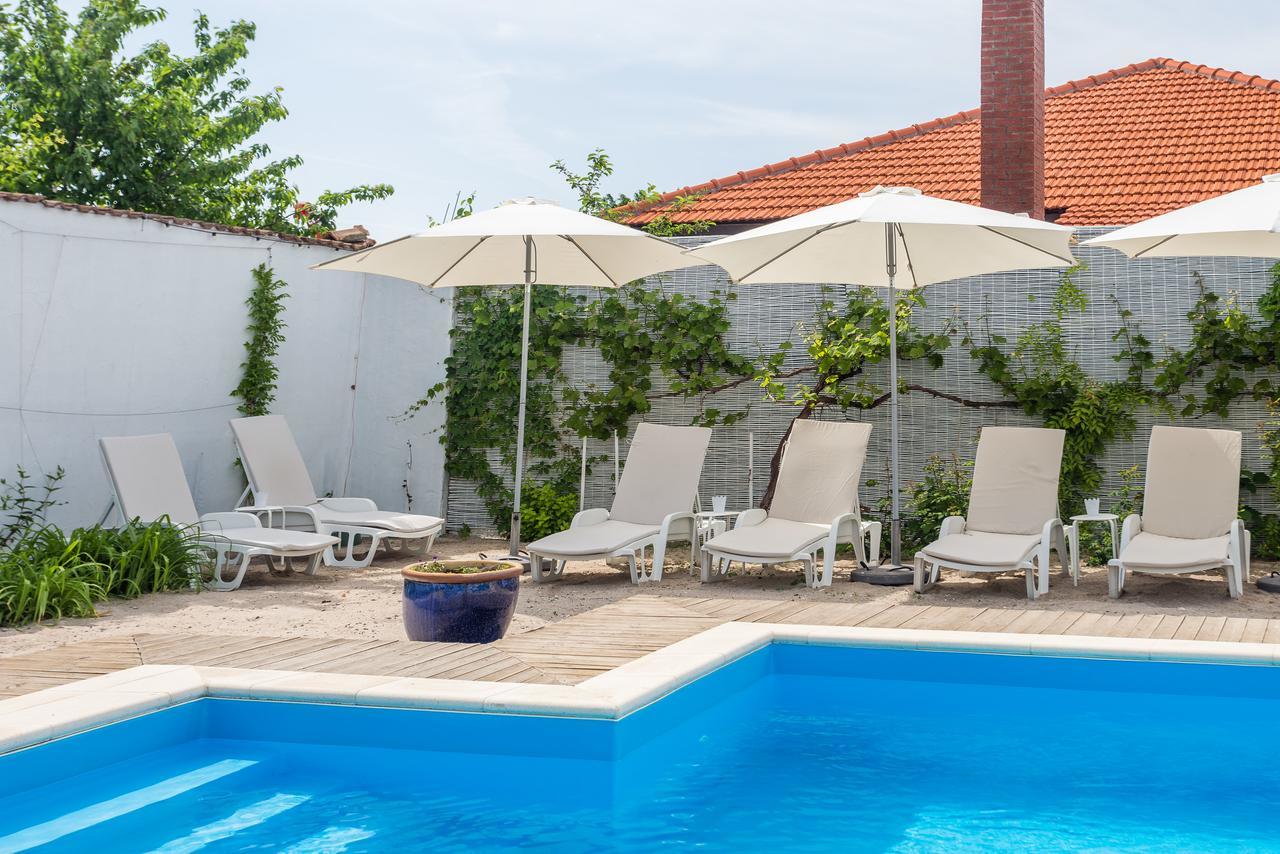 Casa Stavros Două Mai